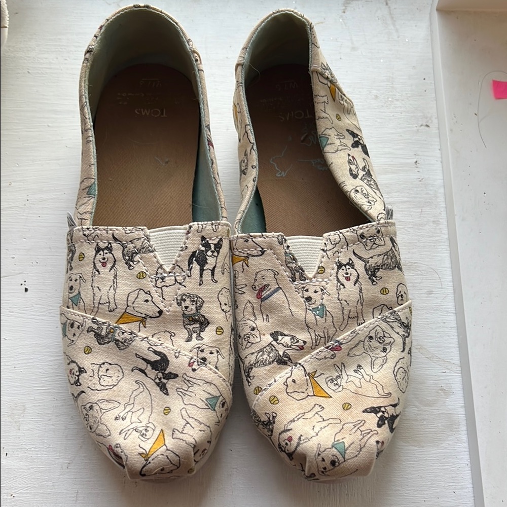 Classic Tom shoes with fun dog print